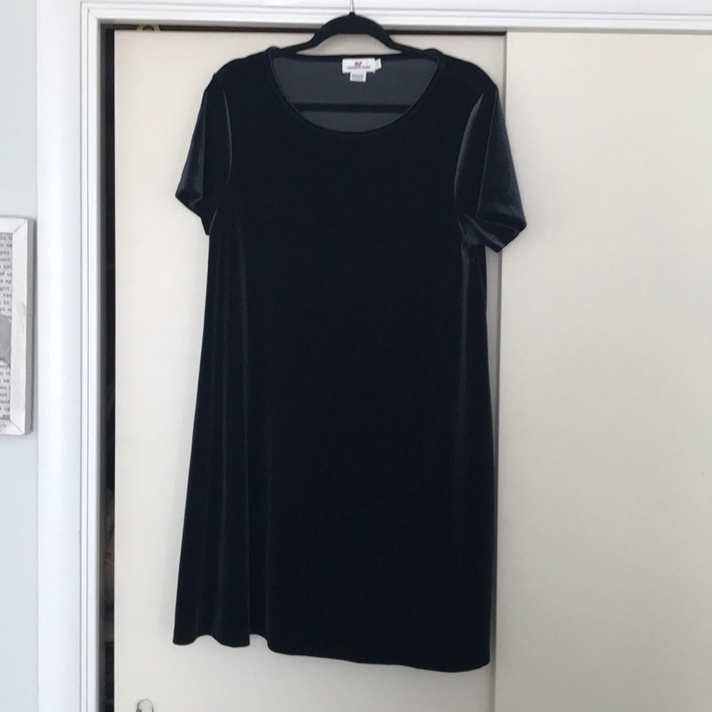 Vineyard Vines Velvet Dress